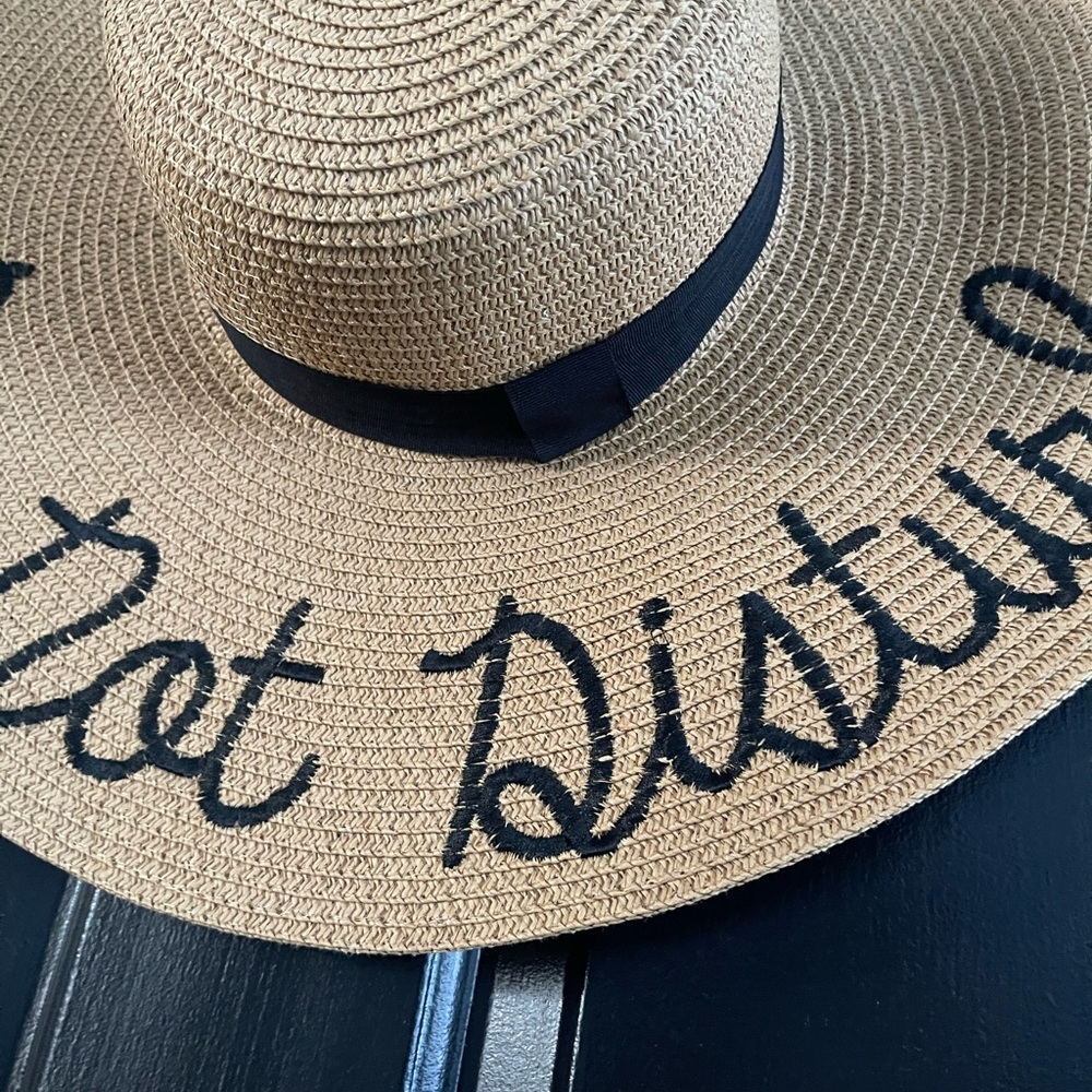 Do Not Disturb sun hat - Picture 2 of 3